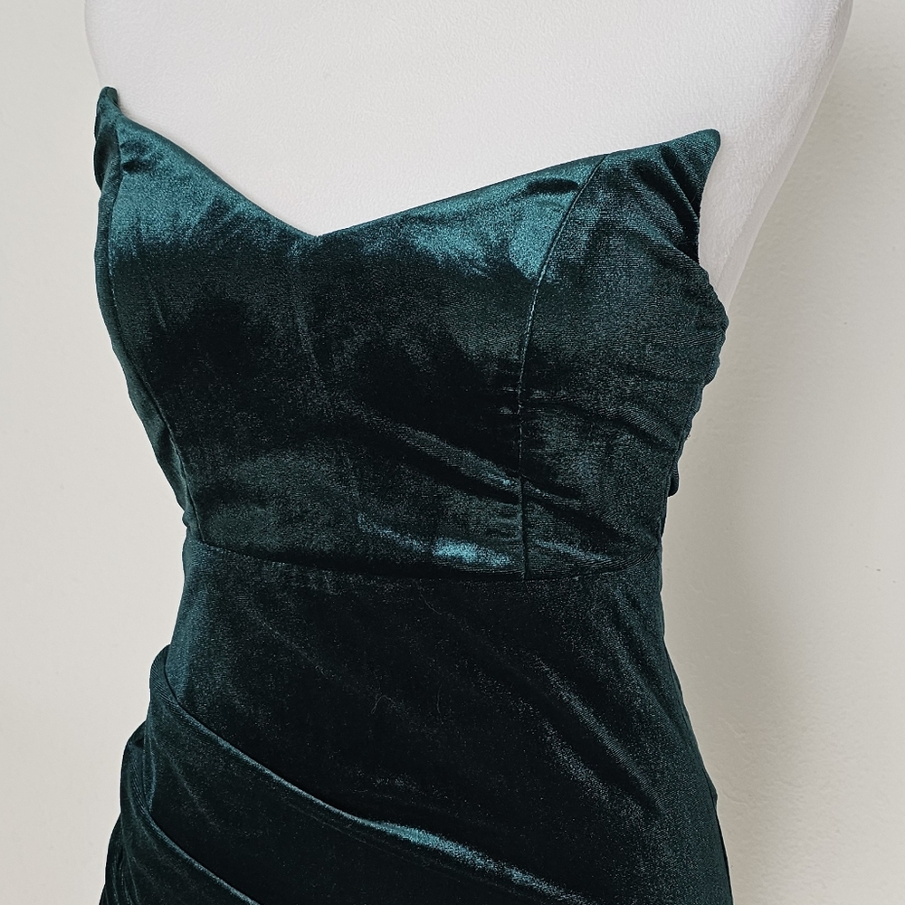 Fashion Nova Emerald Green Velvet Dress - Picture 8 of 16